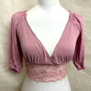 Urban Outfitters Pink Lace Crop Top Size Small V Neck Peasant Blouse Y2K